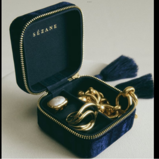 Sezane Embossed Velvet Jewelry Case. Navy Blue